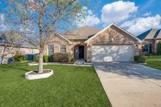 Building Photo - 2309 Castle Creek Dr
