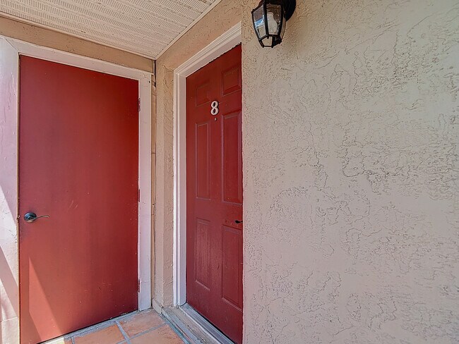 Foto del edificio - 21032 Voyager Blvd