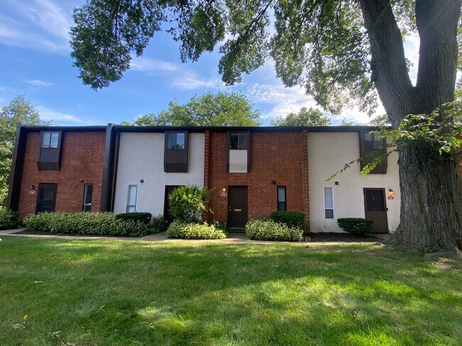 Foto del edificio - 96 Lancelot Ln