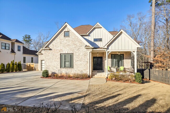 Building Photo - 11275 Houze Rd