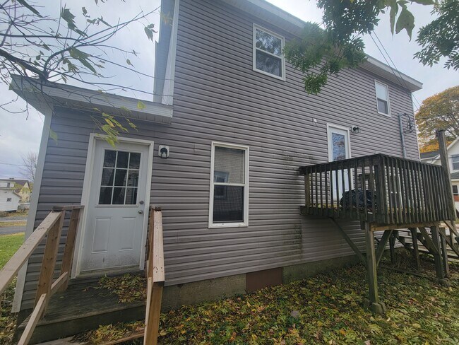 Building Photo - A Duplex on a beautifully treed lot