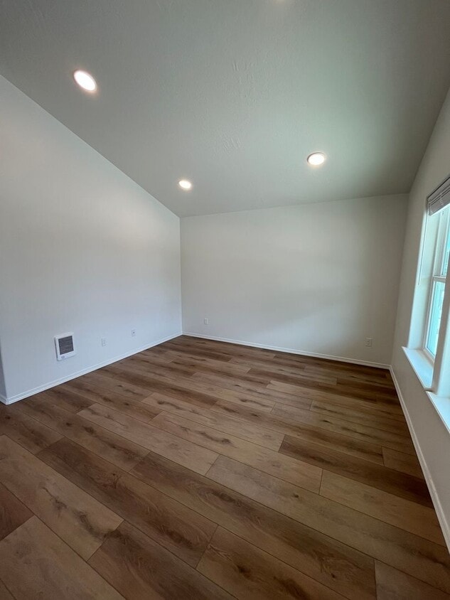 Building Photo - Single Level Home in New SunRidge Community
