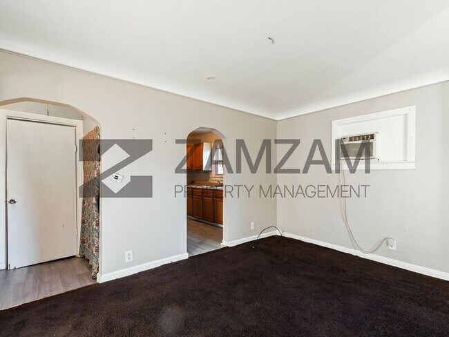 Foto del edificio - 7583 Hudson Ave