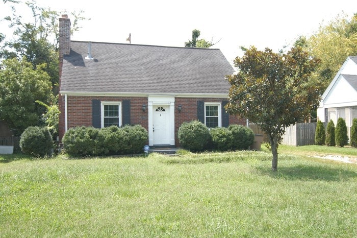 Primary Photo - 2946 Primrose Cir