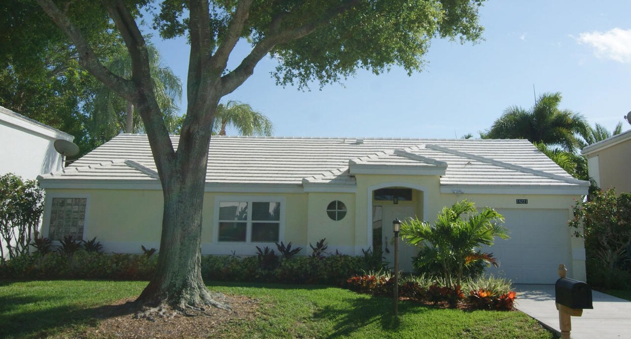 18221 SE Fairview Cir, Tequesta, FL 33469 House Rental in Tequesta