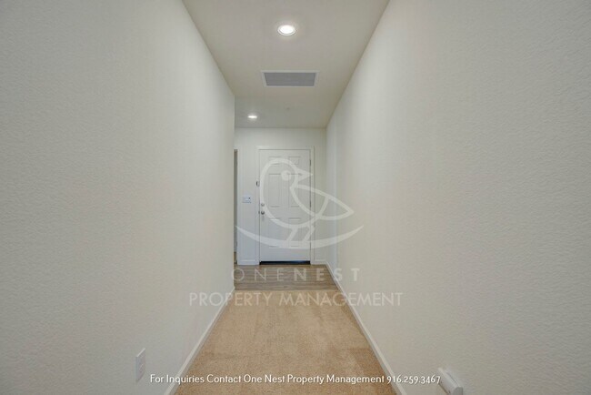 Building Photo - Stunning 3 bedroom 2 bathroom new home