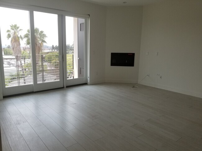 Foto del edificio - 118 S Kenwood St