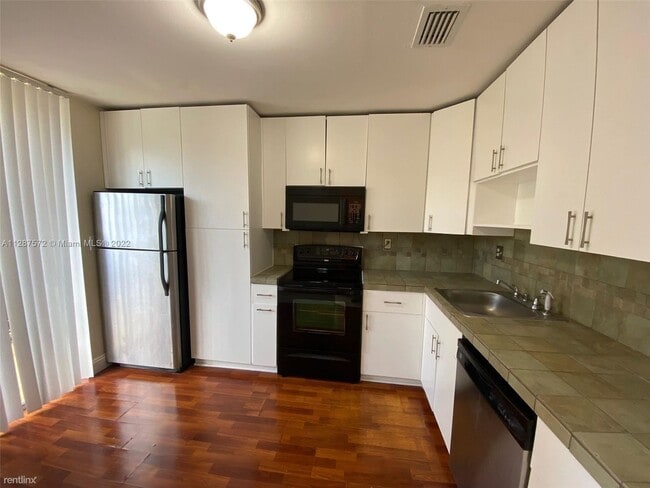 Foto del edificio - 2 br, 2.5 bath House - 1241 Hampton Blvd