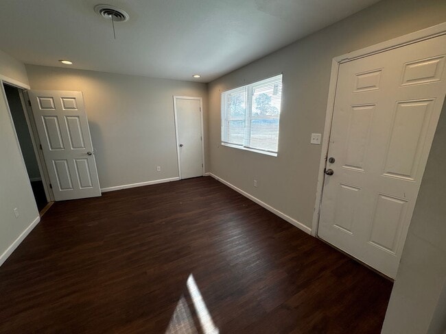 Building Photo - 2401 Boykin Rd