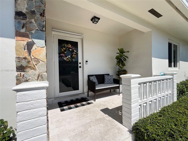 Foto del edificio - 2575 SW 29th Ave