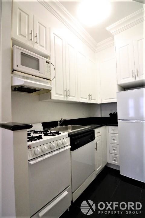 Building Photo - 148 West 68th Street