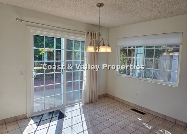 Building Photo - Beautiful Seaside Home for RENT!!!
