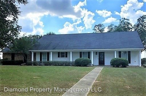 Primary Photo - 1001 Old Plain Dealing Rd