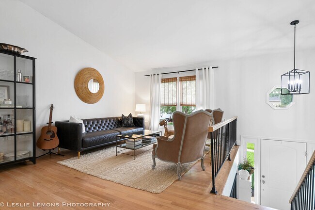 Foto del edificio - 685 Milton Dr