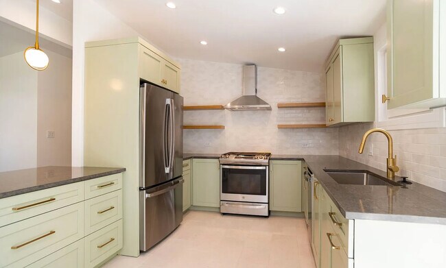 Foto del edificio - 440 Sheryl Ln