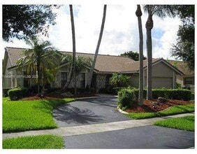 Building Photo - 1080 NW 100th Way