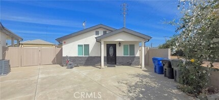 Building Photo - 402 Findlay Ave