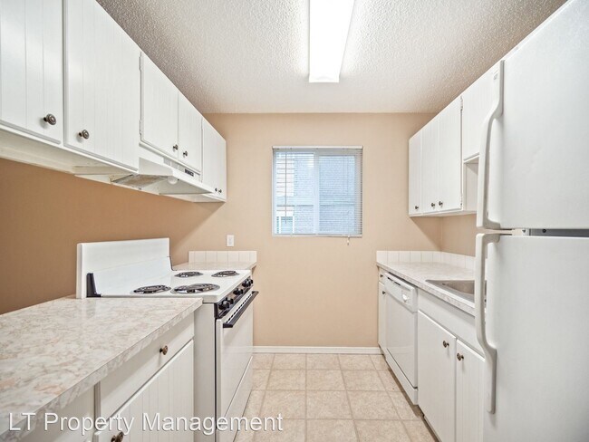 Foto del edificio - 8907 E Liberty Ave