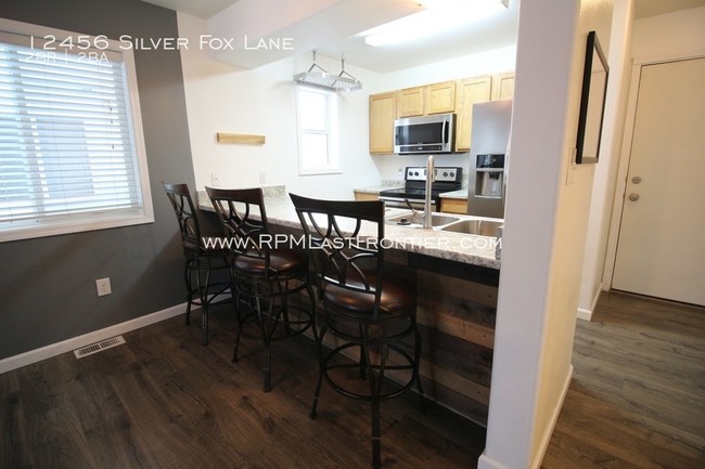 Building Photo - 12456 Silver Fox Ln
