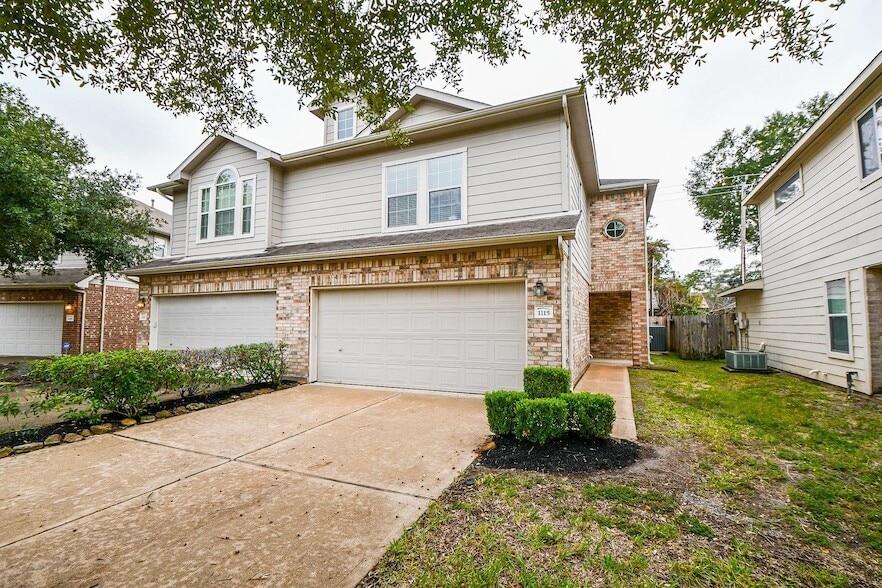 Primary Photo - 1115 Eden Park Ln