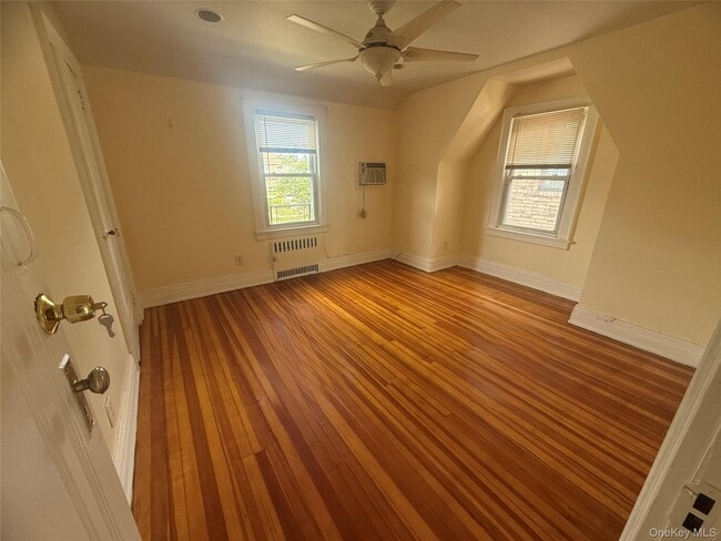 Foto del edificio - 203 Rockaway Pkwy