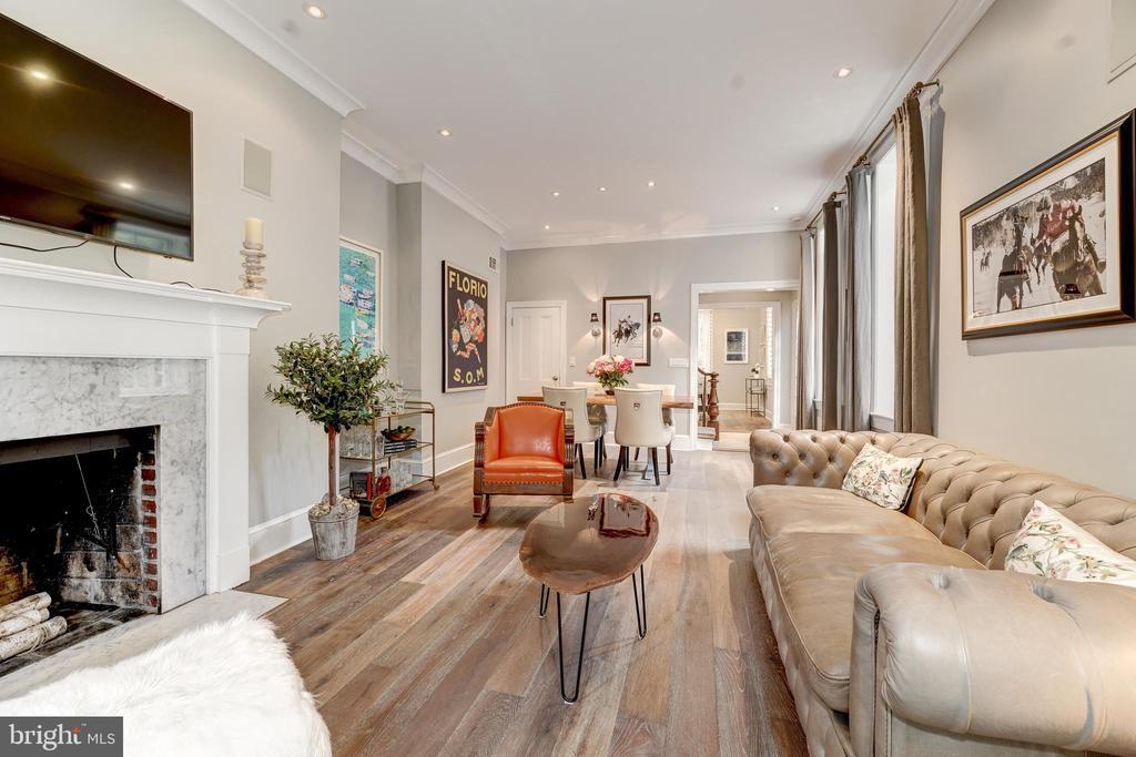 Foto principal - 1237 29th St NW