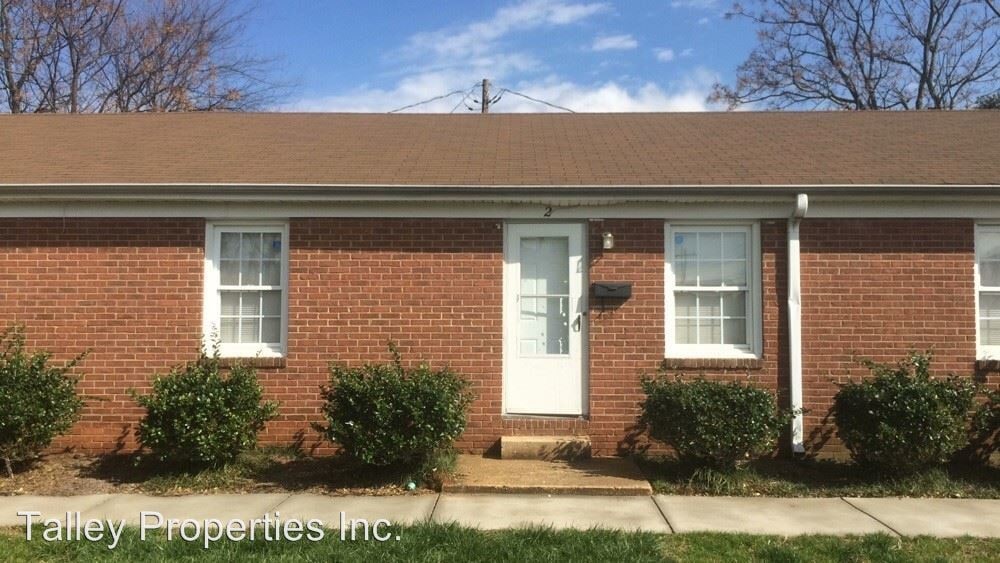 Primary Photo - 2120 Lasalle St