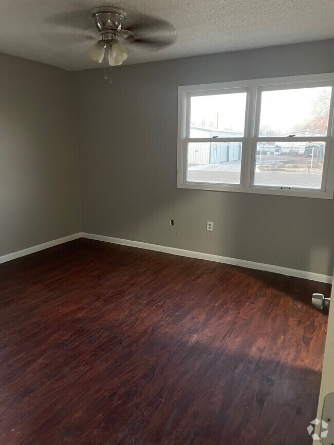 Apartments For Rent in Shallowater, TX with Washer & Dryer 9 Rentals