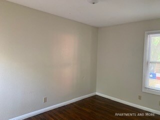 Building Photo - 1027 Haynes St