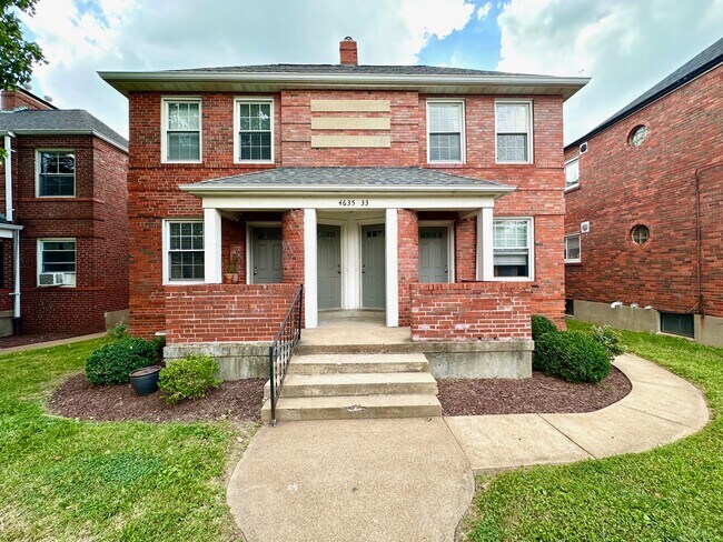 Building Photo - 4633 Jamieson Ave