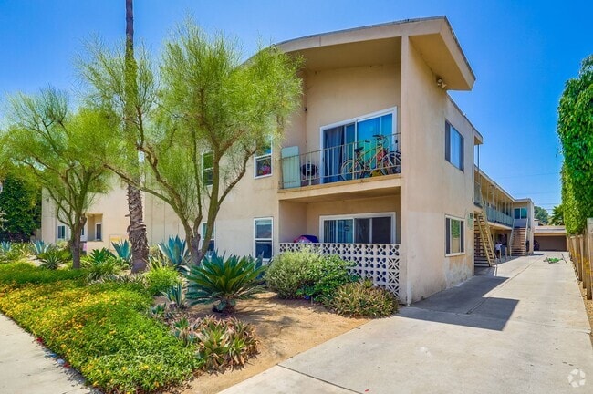 Building Photo - 6735 Brynhurst Ave