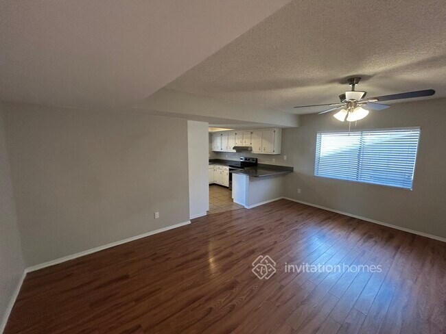 Building Photo - 6101 W Karen Lee Ln