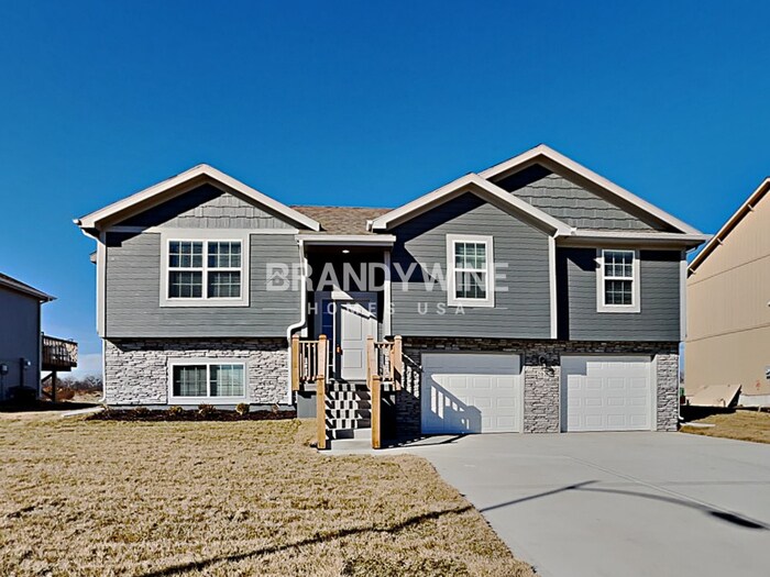 Primary Photo - 1.5 MONTH FREE!! 4 BED 3 BATH the perfect ...