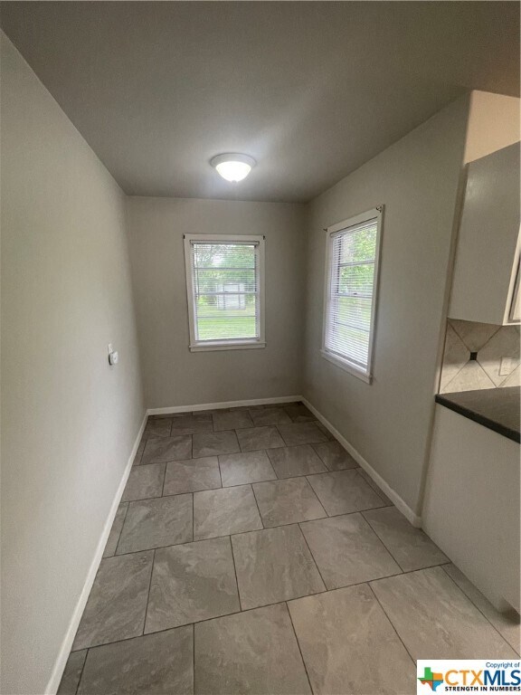 Building Photo - 2305 Anaqua Ave