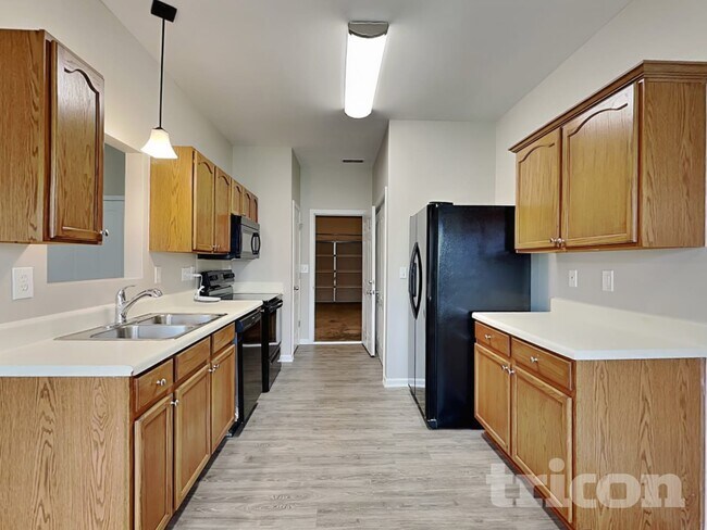 Building Photo - 110 Newport Dr