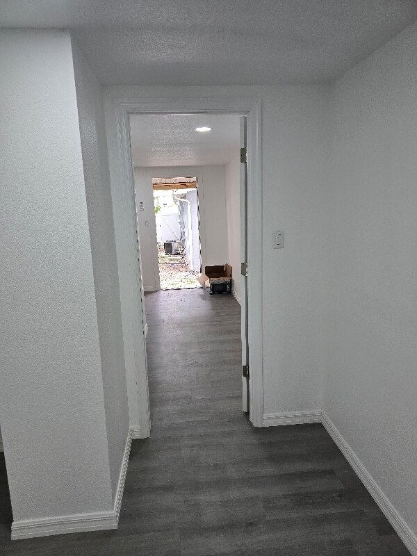 Foto del edificio - 3212 E Henry Ave