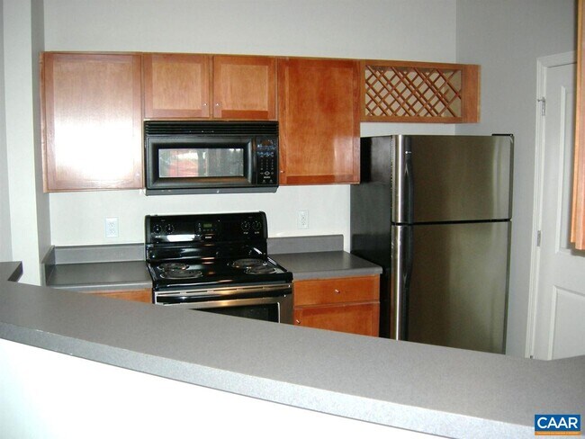 Building Photo - 775 Walker Square