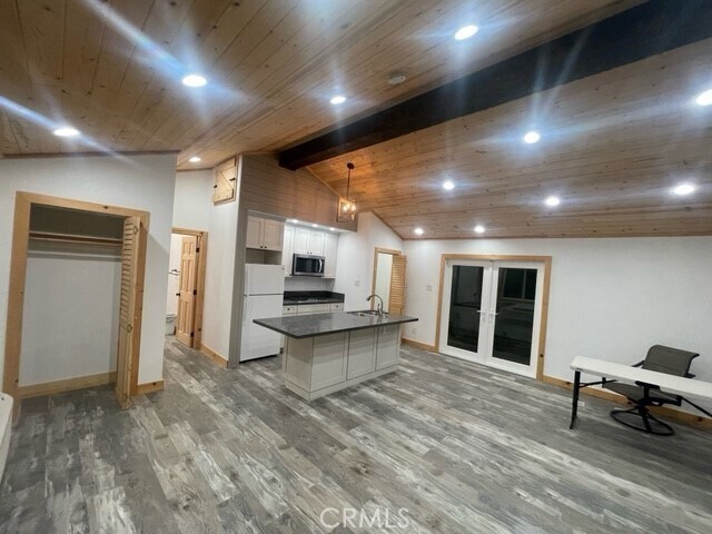 Building Photo - 24671 La Hermosa Ave