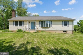 Building Photo - 13098 Picnic Woods Rd