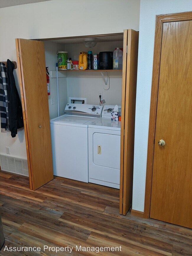 Building Photo - 2871-2875 Coral Ct