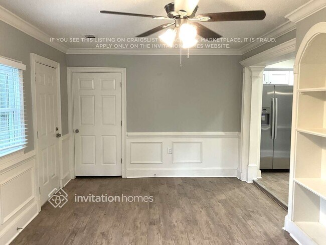Foto del edificio - 1434 Riverwood Ct
