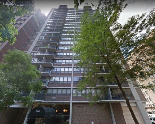 Foto principal - 2740 N Pine Grove Ave