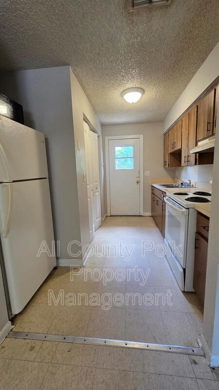 Foto del edificio - 2929-2929 9 Iron Dr