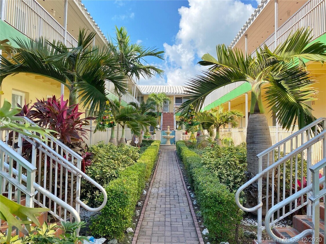 7400 Harding Ave Unit 11, Miami Beach, FL 33141 Apartment for Rent in