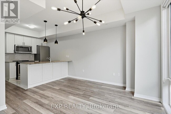 Building Photo - 28 Fieldway Rd