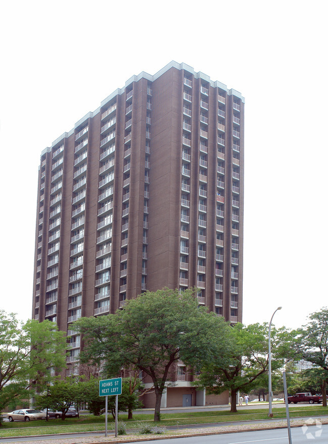 Foto del edificio - Geneva Towers