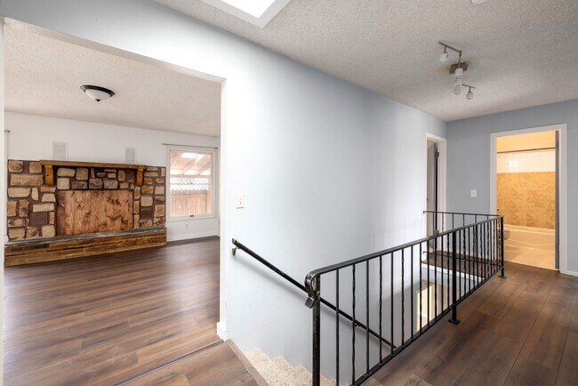 Foto del edificio - Large updated 4 bedroom 3 bath home in Laurel