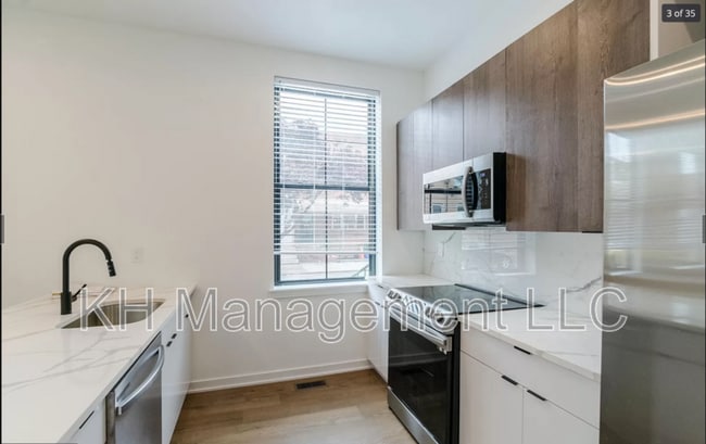 Foto del edificio - 640 Moore St