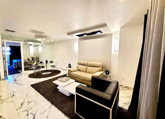 Building Photo - 474 S Calle Encilia