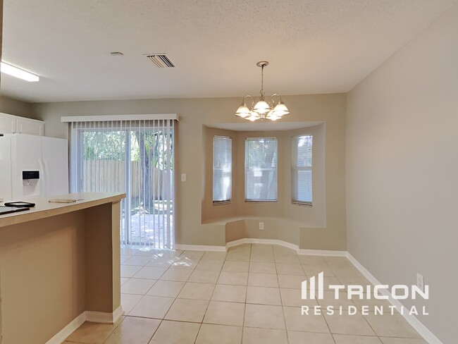 Building Photo - 6739 Summer Haven Drive Riverview FL